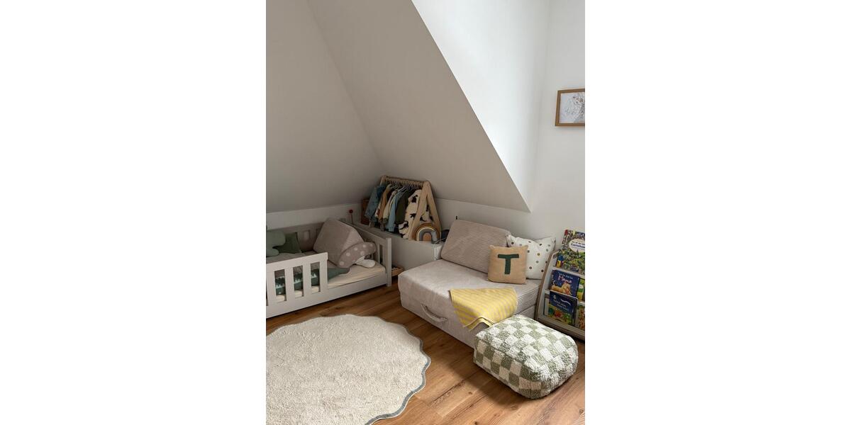 Dachgeschoßwohnung Recklinghausen - 3.5 Zimmer, 75 m&sup2;, 1.250&euro; | Angebot:24832781