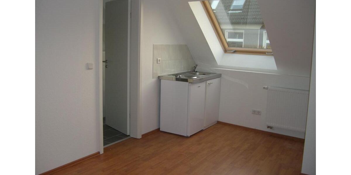 Dachgeschoßwohnung Bochum Bochum-Nord - 1 Zimmer, 20 m&sup2;, 340&euro; | Angebot:25942459