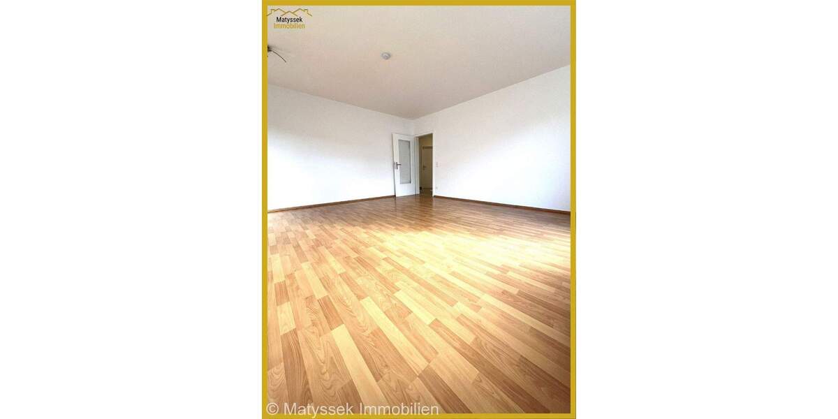 4,5-Zi.Wohnung,Küche,Bad,Gäste WC,Balkon,Keller, zzgl. Garage und 1 Außenstellplatz in DO - KirchhördeLöttringhausen 4 zimmer