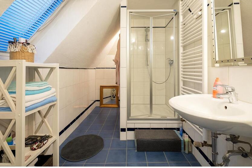 Dachgeschoss Wohnung,Erstbezug nach Renovierung