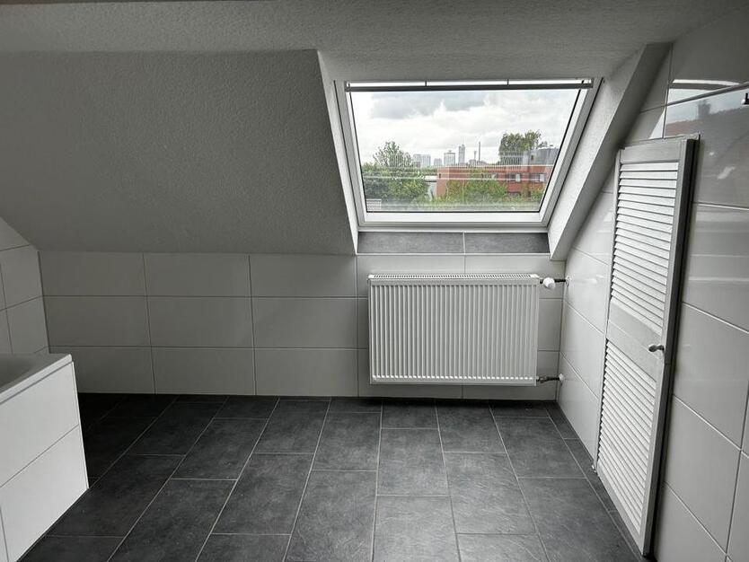 Frisch Sanierte 3-Zimmer Wohnung ab sofort verfügbar zimmer