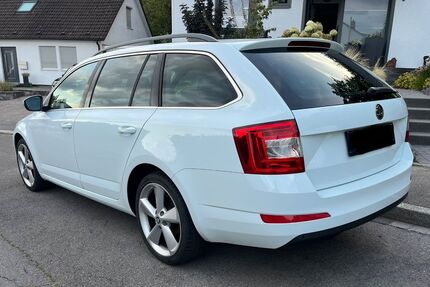 Skoda Octavia 126.000 km 12.350 &euro; Menden 58706