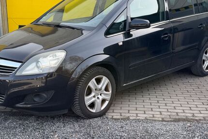 Opel Zafira 184.000 km 1.999 &euro; Schwerte 58239
