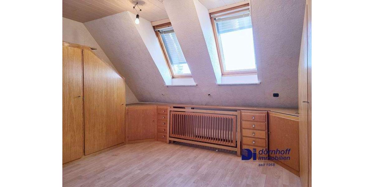 Reihenmittelhaus Dortmund / Dorstfeld Dorstfeld - 7 Zimmer, 179 m&sup2;, 390.000&euro; | Angebot:24470342