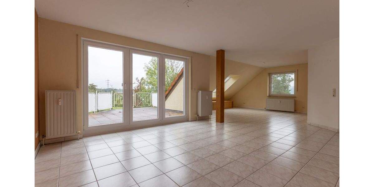 Schöne ca. 135 m² große 4-Zimmer-Maisonettewohnung mit Dachatelier und Westloggia in Garenfeld! 4 zimmer