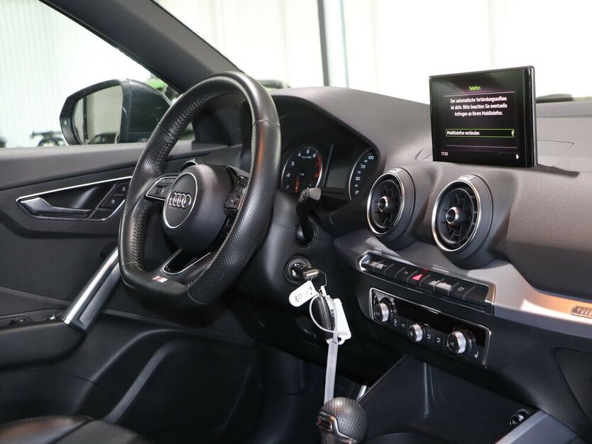 Q2 1.4 TFSI S-LINE SPORT LED / SCHÖNES FAHRZEUG