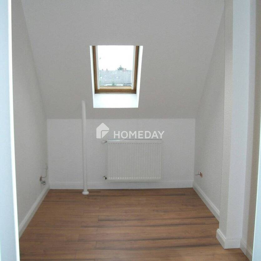 Vermietete Dachgeschoßwohnung mit 4 Zimmern und schöner Ausstattung in Herne-Süd