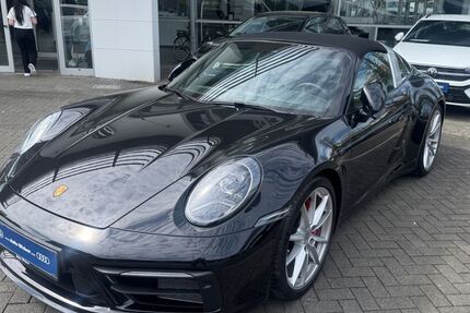 Porsche 992 2.327 km 141.000 &euro; Dortmund 44379