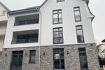 Schöne 4,5 Zimmer Wohnung in 3 Familienhaus