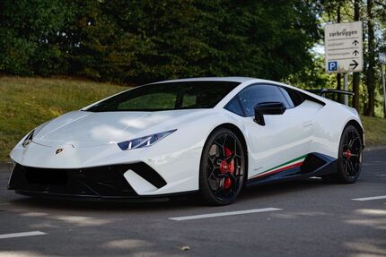 Lamborghini Huracán 15.900 km 278.000 &euro; Unna 59423