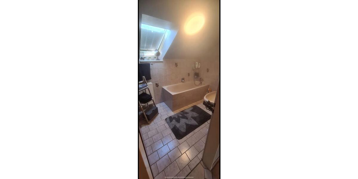 Dachgeschoßwohnung Recklinghausen Berghausen - 2.5 Zimmer, 66 m&sup2;, 337&euro; | Angebot:26676659