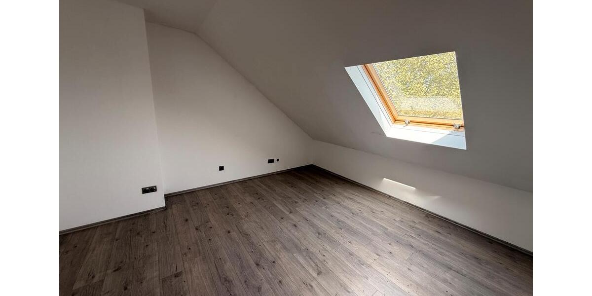 Dachgeschoßwohnung Bochum Werne - 2 Zimmer, 75 m&sup2;, 750&euro; | Angebot:26408151