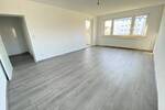 Frisch renovierte 3 Zimmerwohnung mit Balkon und Gartennutzung