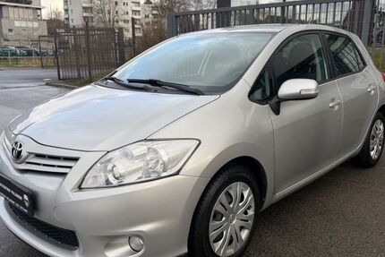 Toyota Auris 84.800 km 7.950 &euro; Bochum 44866