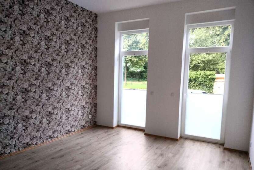 Exklusive Kapitalanlage: Vermietete Erdgeschosswohnung mit Privatgarten und stabilen Mieteinnahmen 2.5 zimmer