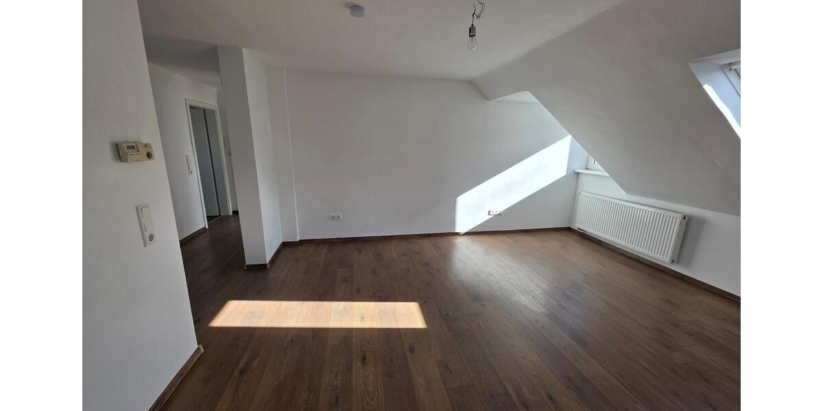 Dachgeschoßwohnung Dortmund Aplerbeck - 4 Zimmer, 85 m&sup2;, 850&euro; | Angebot:24560416