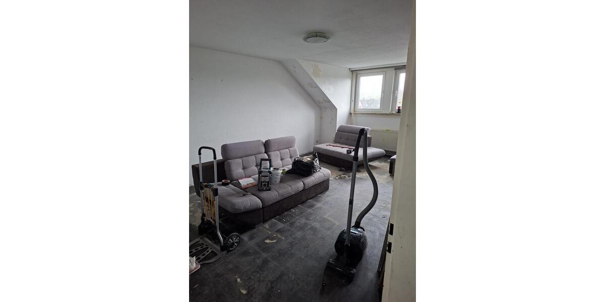 Dachgeschoßwohnung Gevelsberg - 3 Zimmer, 69 m&sup2;, 750&euro; | Angebot:25898933