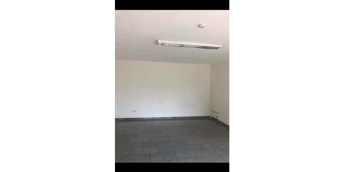 Haus zum gewerblichen Nutzung zu vermieten 7 zimmer