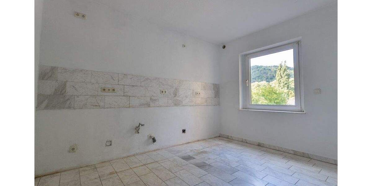 Etagenwohnung Nachrodt-Wiblingwerde Obstfeld-Langenstück - 3 Zimmer, 92 m&sup2;, 125.000&euro; | Angebot:25669789