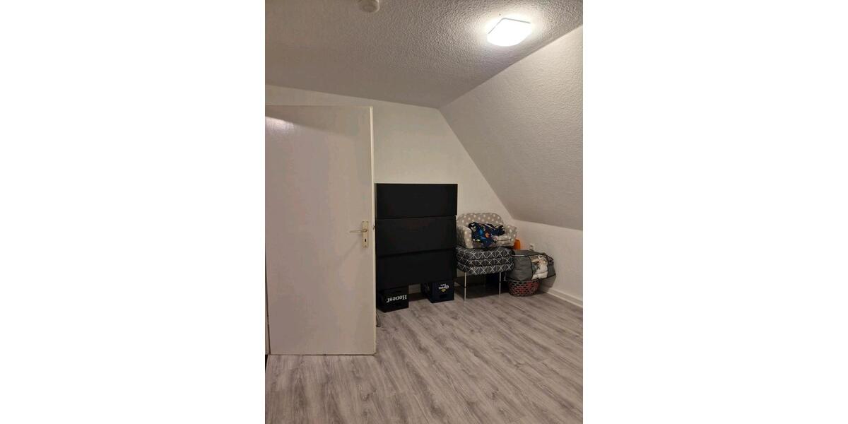 Dachgeschoßwohnung Iserlohn Sümmern - 2 Zimmer, 34 m&sup2;, 430&euro; | Angebot:24744764