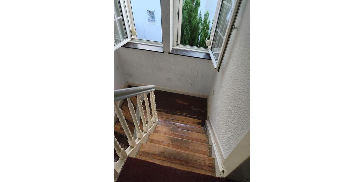 Einfamilienhaus Menden (Sauerland) - 7 Zimmer, 156 m&sup2;, 215.000&euro; | Angebot:27426515