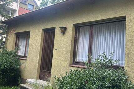 Zwei Zimmer Einlieger Gewerbeeinheit Praxis zimmer