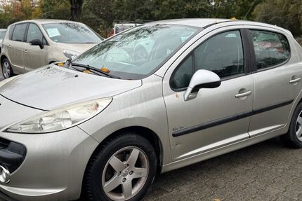 Peugeot 207 137.000 km 1.990 € Recklinghausen 45665