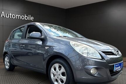 Hyundai i20 66.840 km 3.390 &euro; Recklinghausen 45659