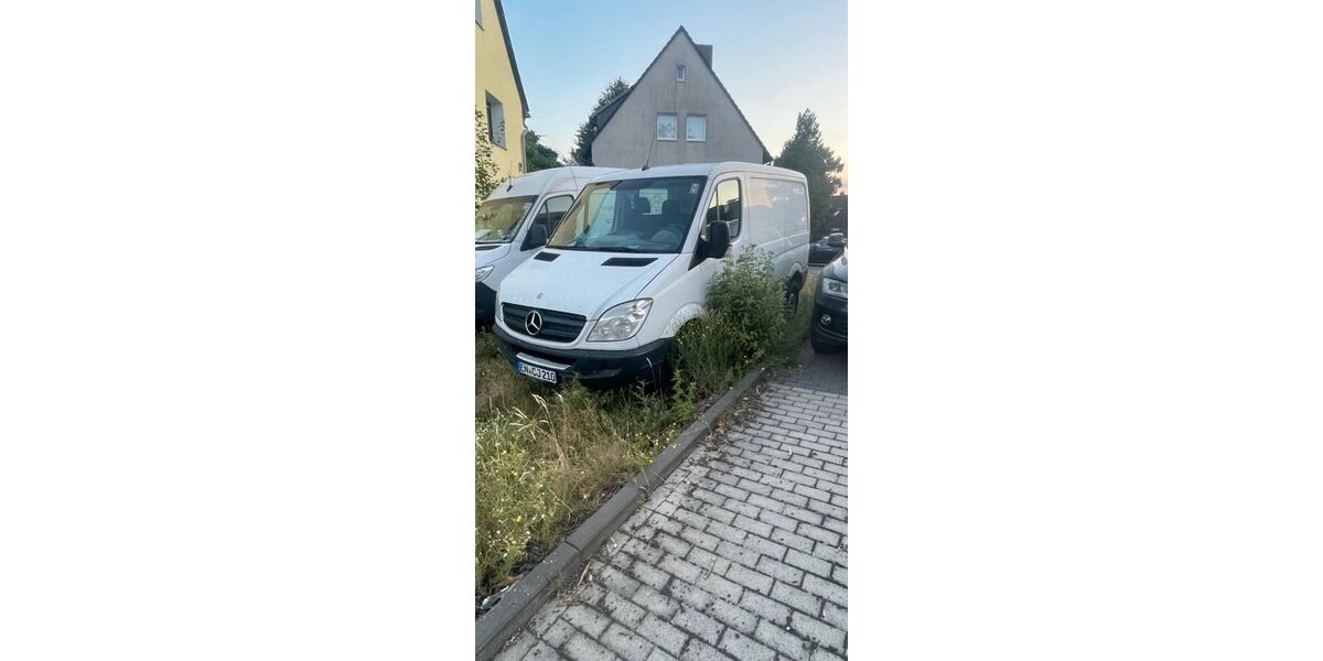 Mercedes-Benz Sprinter 290.000 km 2.200 &euro; Hattingen 45529