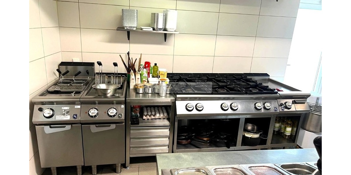 Gastrogewerbe mit einer Außenterrasse sucht neuen Mieter!!! zimmer