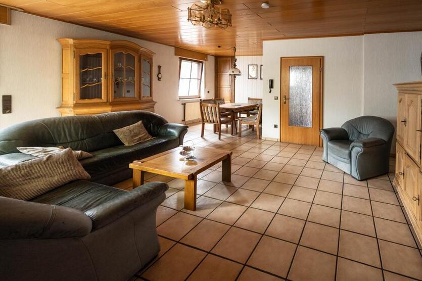 Privat: Familienhaus in Marl mit großem Garten, Garage, Carport!