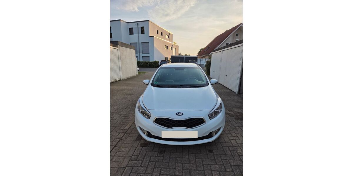 Kia ceed / Ceed 160.328 km 7.399 &euro; Lünen 44534