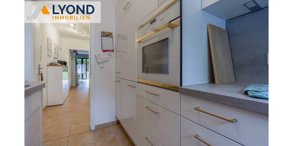 Etagenwohnung Gelsenkirchen / Ückendorf Ückendorf - 2 Zimmer, 68 m&sup2;, 155.000&euro; | Angebot:24595843