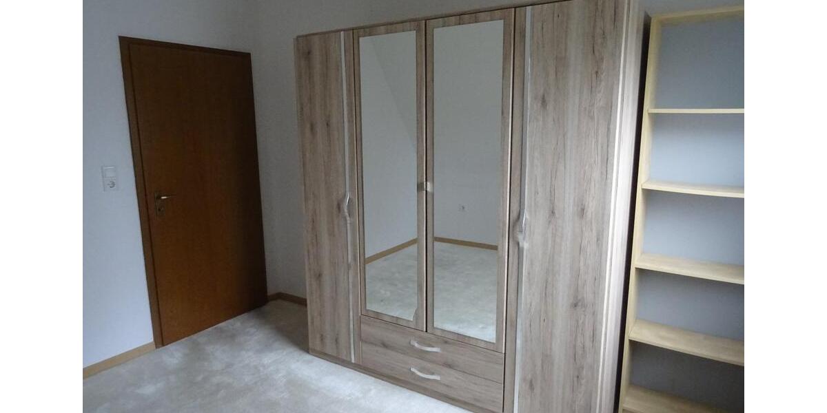 Dachgeschoßwohnung Schwerte - 3.5 Zimmer, 67 m&sup2;, 129.000&euro; | Angebot:27407904