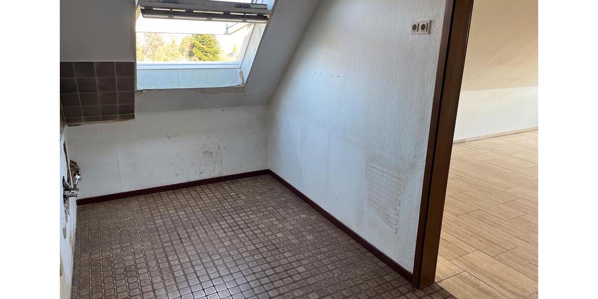 Dachgeschoßwohnung Dortmund Hörde - 1.5 Zimmer, 43 m&sup2;, 125.000&euro; | Angebot:25287062