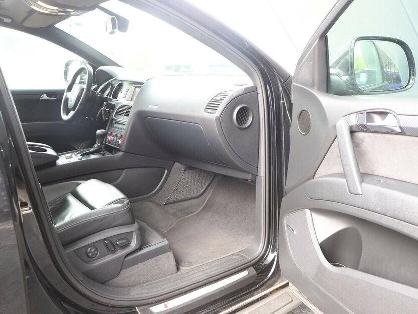 Q7 4.2 TDI QUATTRO S-LINE / 7-SITZE / PANORAMA