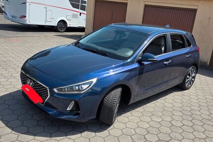 Hyundai i30 103.000 km 12.800 &euro; Marl 45772