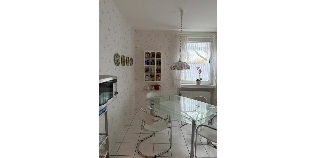 Erdgeschoßwohnung Bochum Eppendorf - 3.5 Zimmer, 100 m&sup2;, 1.200&euro; | Angebot:24772473