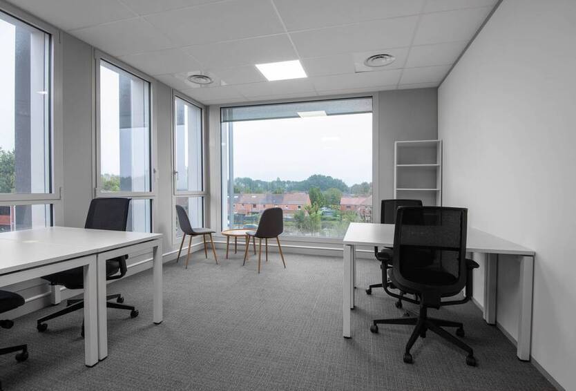 Privater Büroraum für 3 Personen 15 sqm in Regus Ellipson