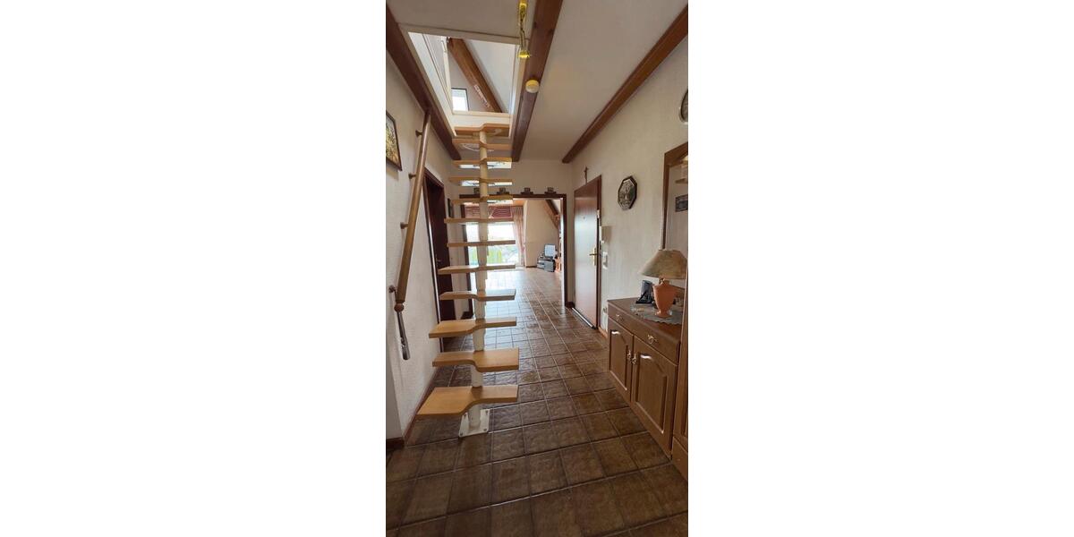 Dachgeschoßwohnung Schwerte - 3.5 Zimmer, 83 m&sup2;, 230.000&euro; | Angebot:27474967