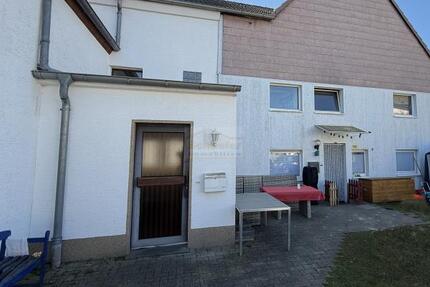 RESERVIERT: Vermietete ETW in 2 Fam.- Haus sucht neuen Besitzer 5 zimmer