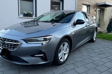 Opel Insignia 102.000 km 17.900 € Kamen 59174