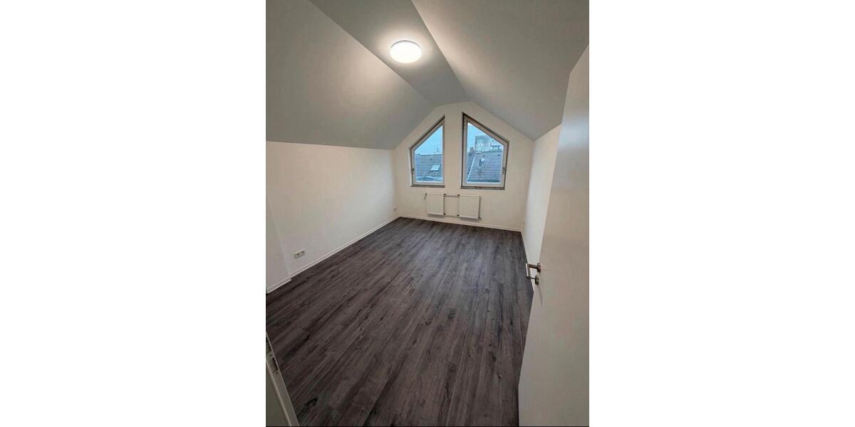 Dachgeschoßwohnung Dortmund Innenstadt Nord - 3 Zimmer, 80 m&sup2;, 690&euro; | Angebot:26470901