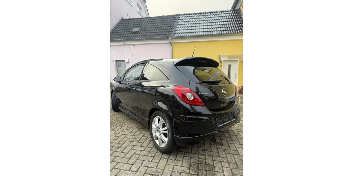 Opel Corsa D 144.000 km 3.499 &euro; Dortmund 44135