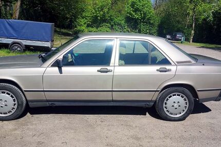 Mercedes-Benz 190 195.000 km 13.999 &euro; Witten 58455