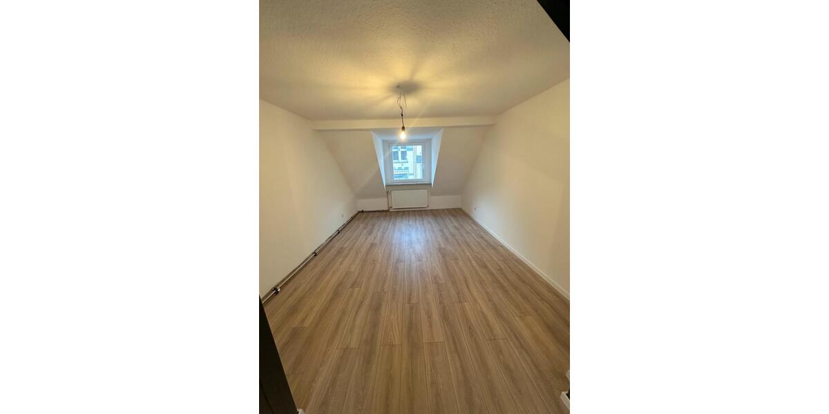 Dachgeschoßwohnung Hagen Hagen-Nord - 2.5 Zimmer, 75 m&sup2;, 650&euro; | Angebot:24819819