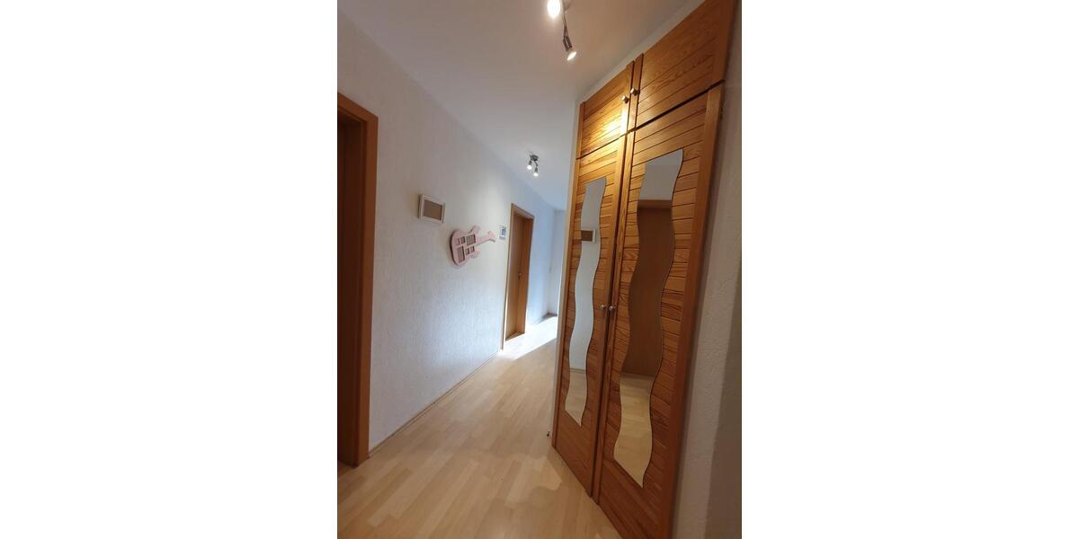 Dachgeschoßwohnung Dortmund Huckarde - 3 Zimmer, 73 m&sup2;, 175.000&euro; | Angebot:27496418