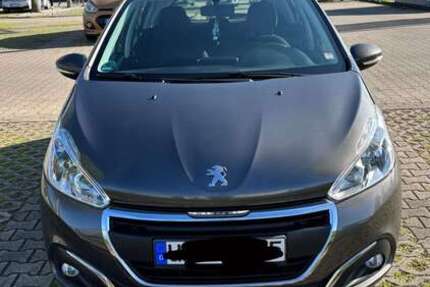 Peugeot 208 103.850 km 6.200 &euro; Schwerte, Hansestadt an der Ruhr 58239