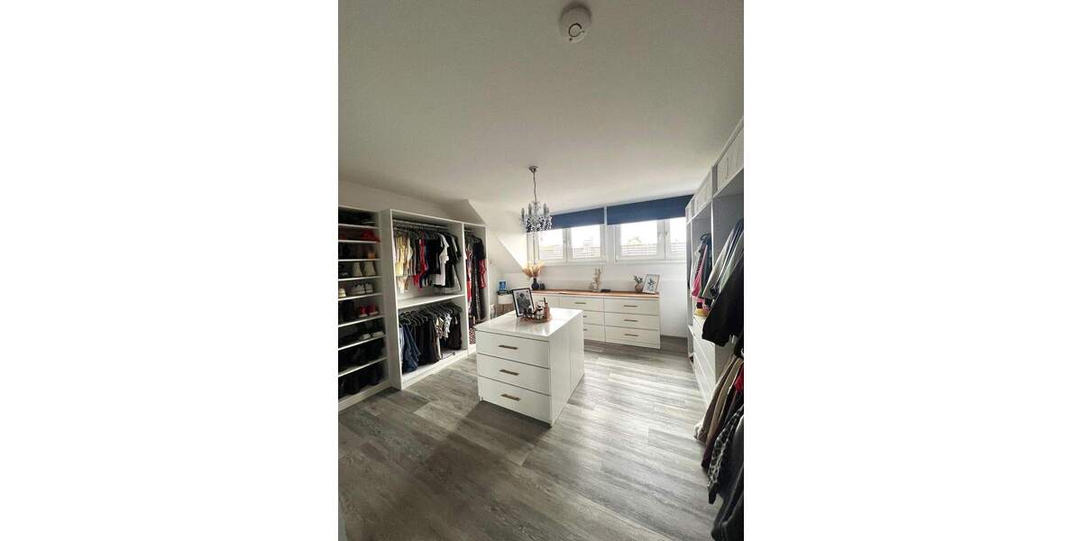 Etagenwohnung Dortmund Hombruch - 4 Zimmer, 76 m&sup2;, 240.000&euro; | Angebot:24437170