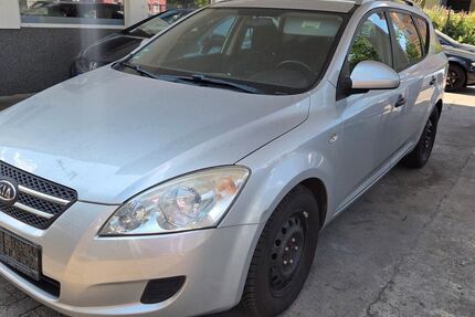 Kia ceed Sportswagon 248.444 km 990 &euro; Dortmund 44263